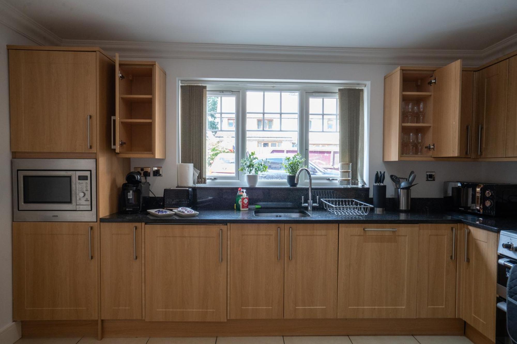Вилла Emirates House, Luxe 5 Bed, With King Sized Beds, Next To Aiport & Nec, Jlr 5 Mins Marston Green Экстерьер фото